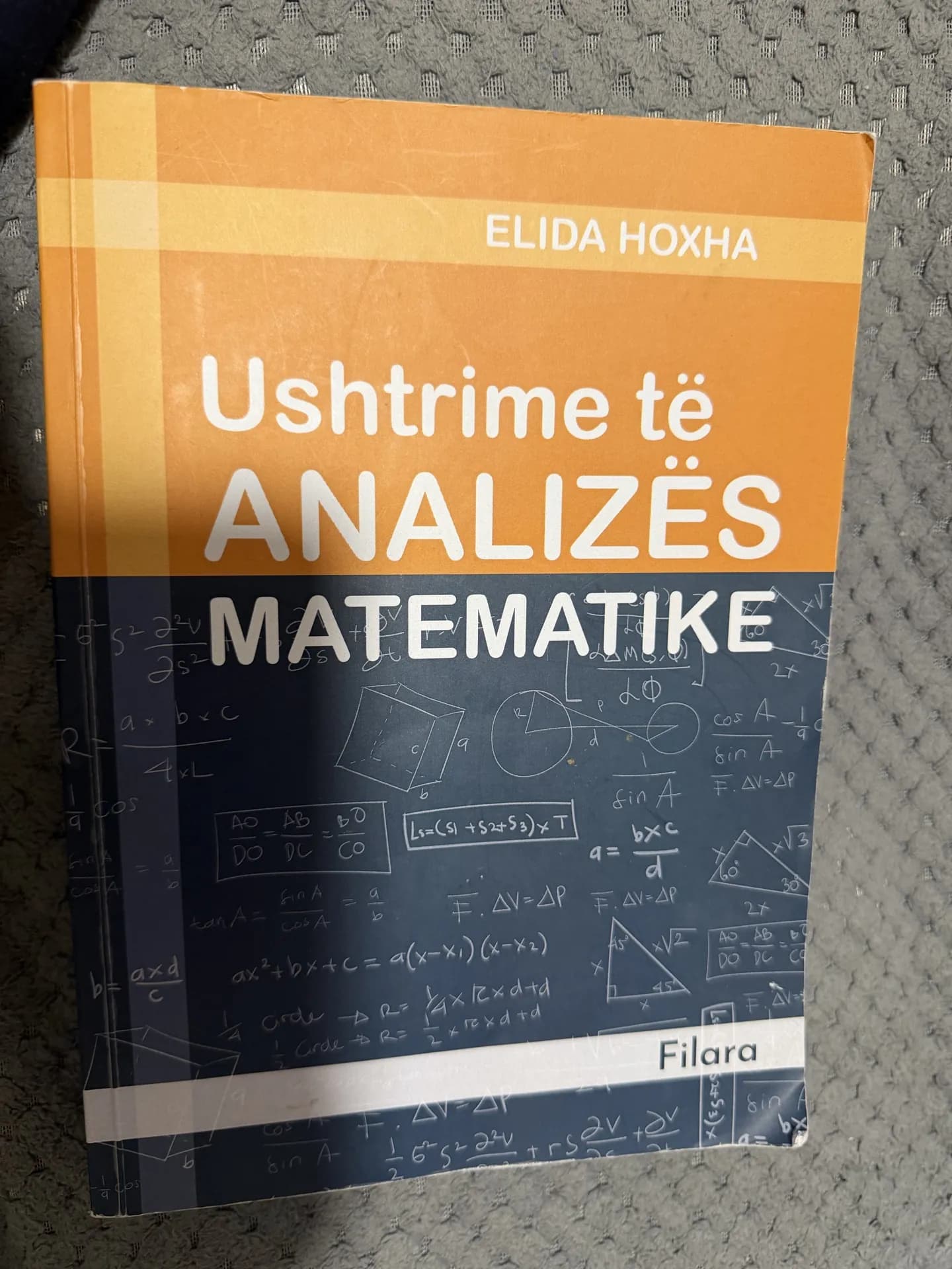 Ushtrime te Analizes Matematike 1, foto 1