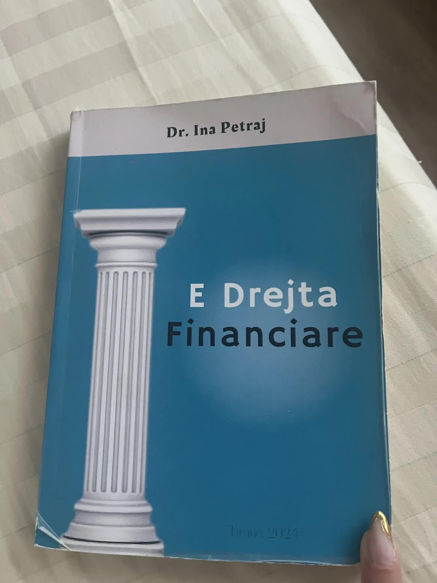 E drejte financiare, foto 1