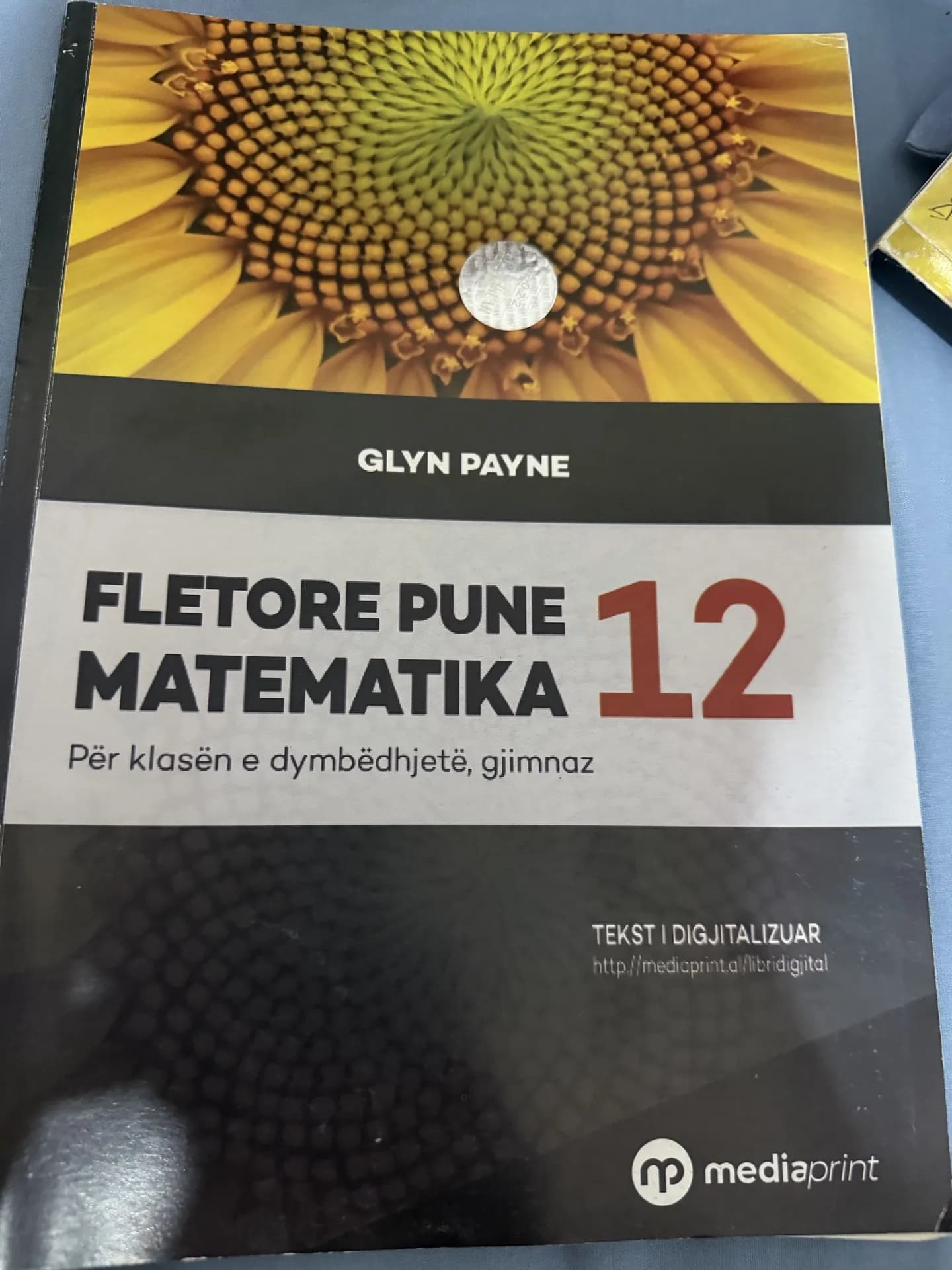 Matematika dhe fletorja e punes e matemarikes 12, foto 1