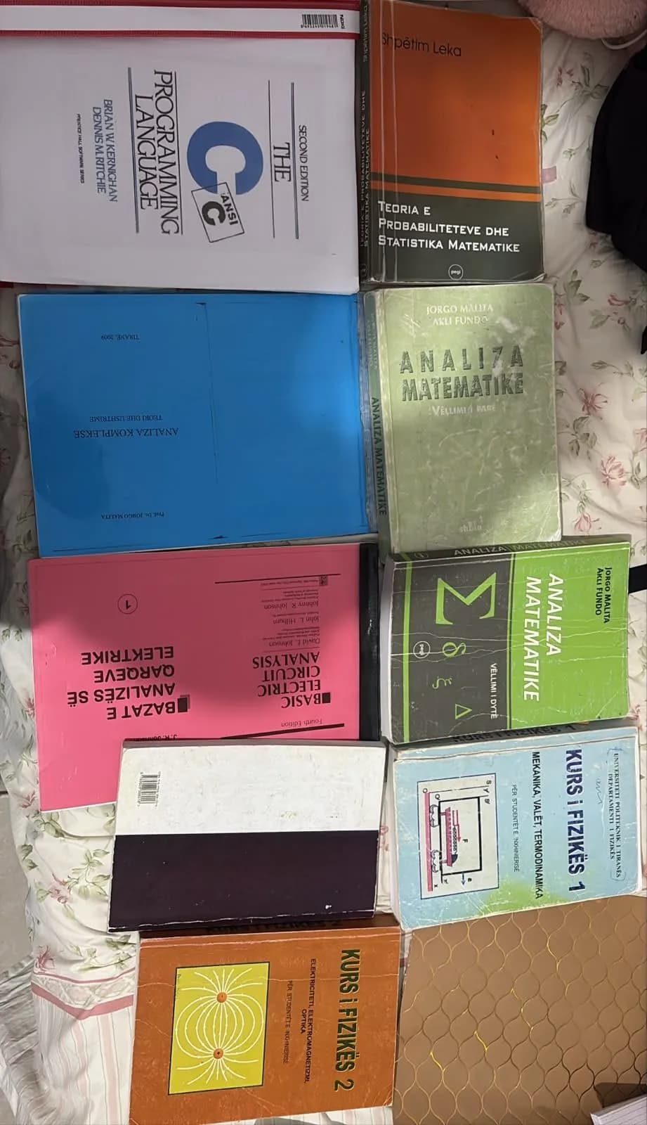 Librat e vitit te pare fti upt, foto 1