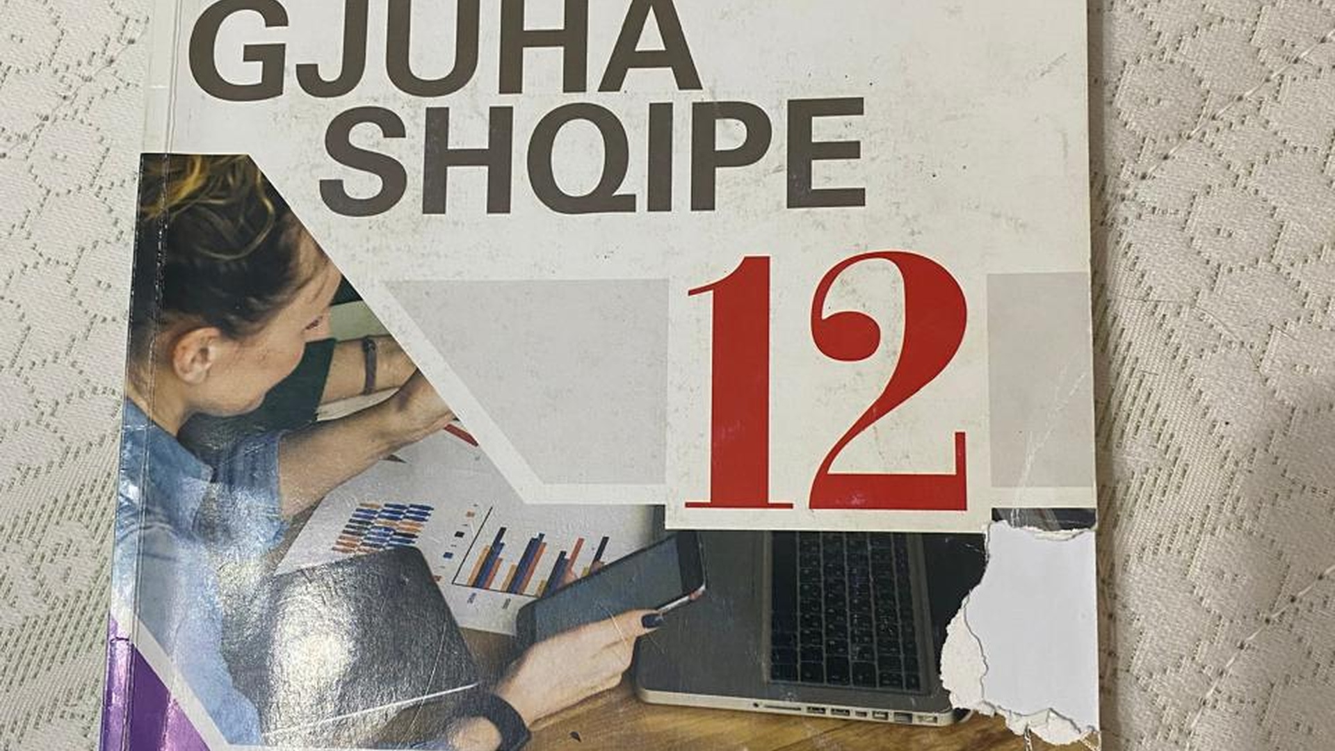 GJUHA SHQIPE 12